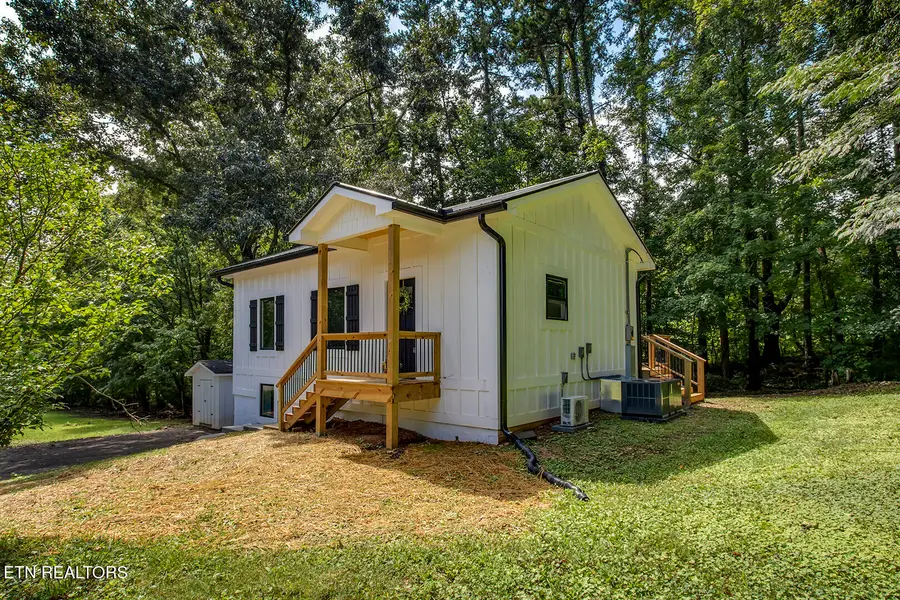 329 Old Emory Rd, Clinton, TN 37716 - #3