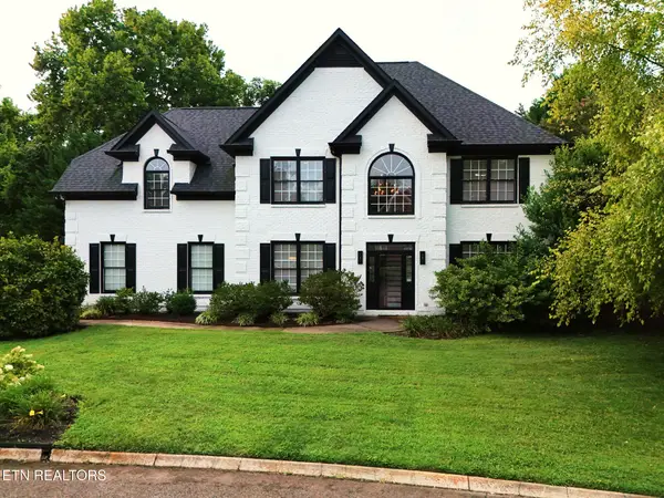 8206 Glenrothes Blvd, Knoxville, TN 37909