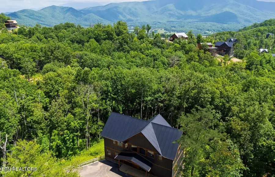 1950 Spurling Rd, Sevierville, TN 37862 - #3