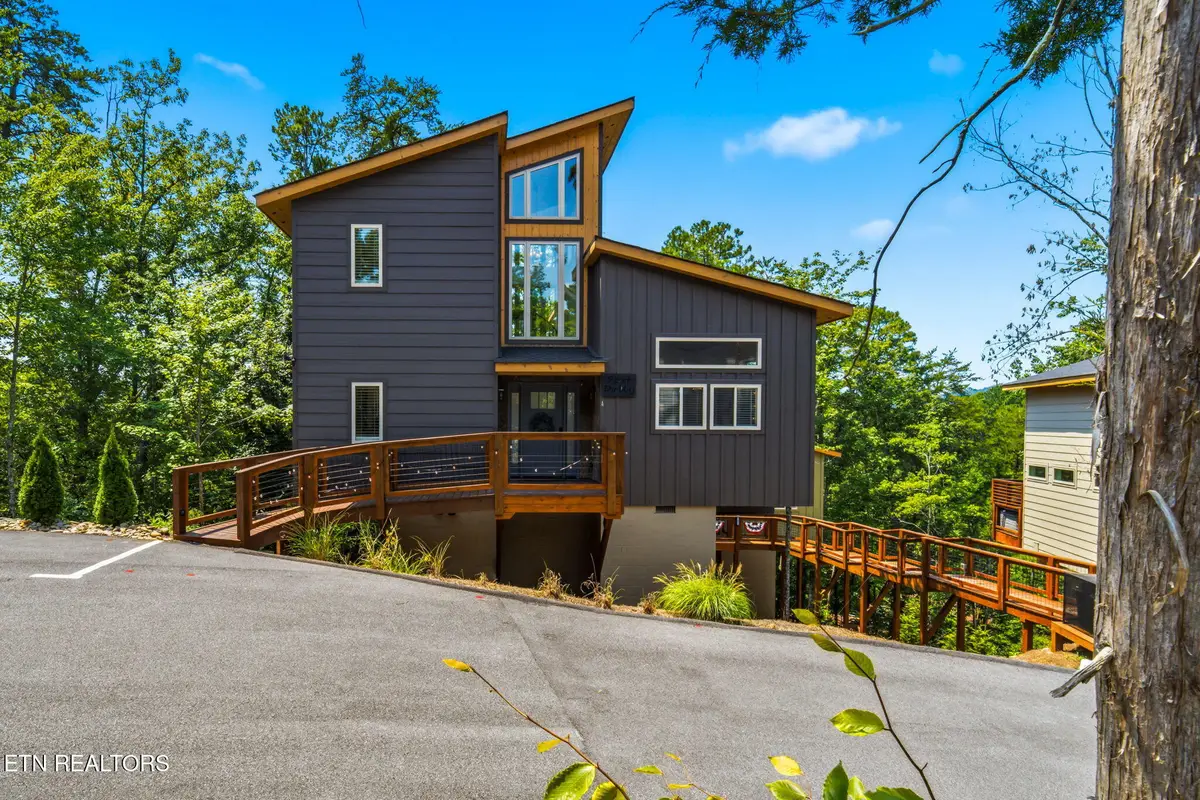 2385 Forge Hideaway Loop #unit 4, Pigeon Forge, TN 37863 - #1