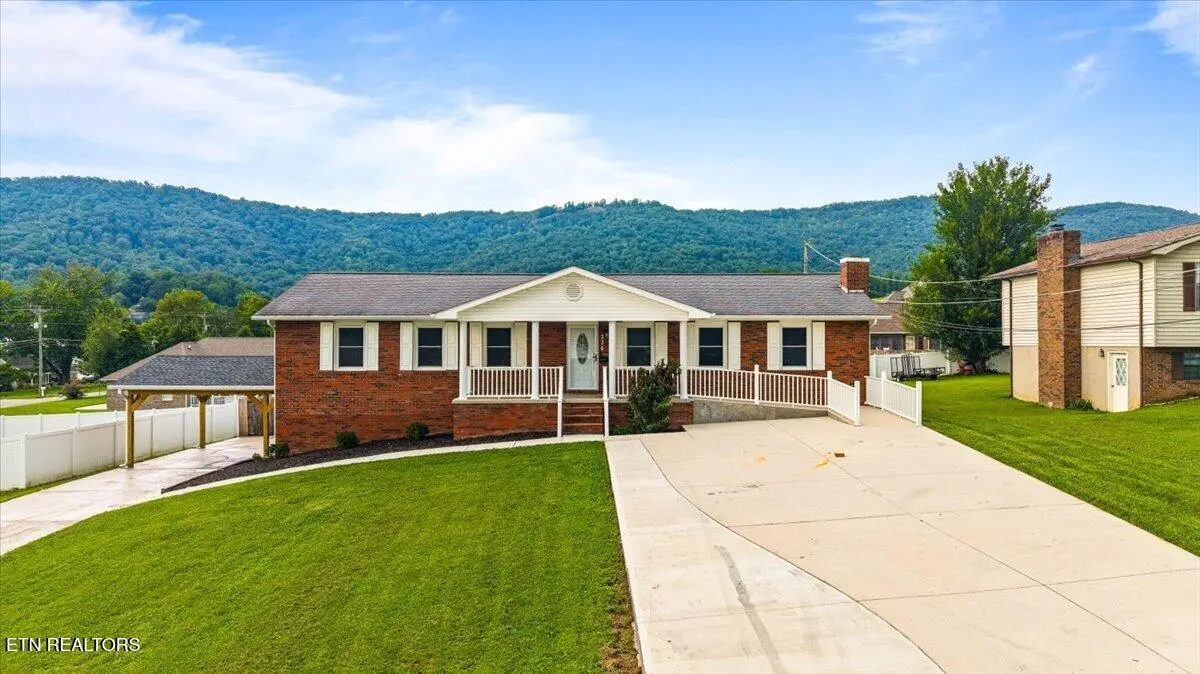 334 Indian Mound Circle, Jacksboro, TN 37757 - #1