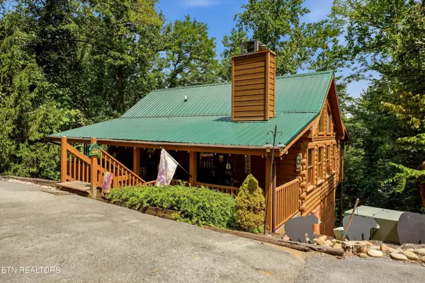 919 Deer Run Way, Sevierville, TN 37862