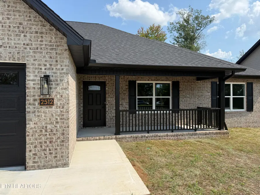 2512 Patrick Ave, Maryville, TN 37804 - #2