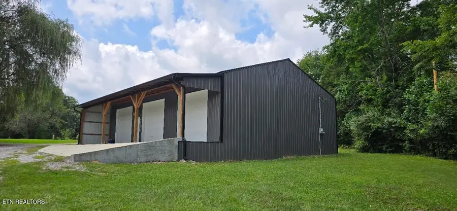 120 Bond Circle, Oneida, TN 37841 - #3