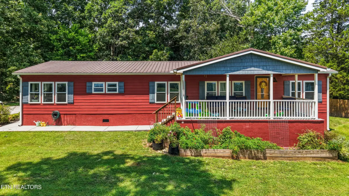 1048 Cook Drive, Loudon, TN 37774 - #1