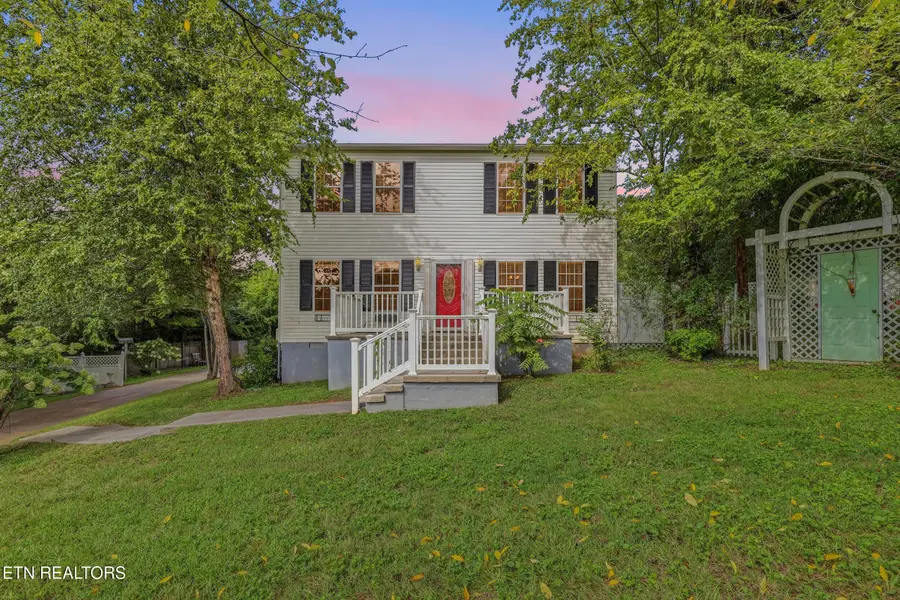 5209 Montrose Rd, Knoxville, TN 37918 - #2