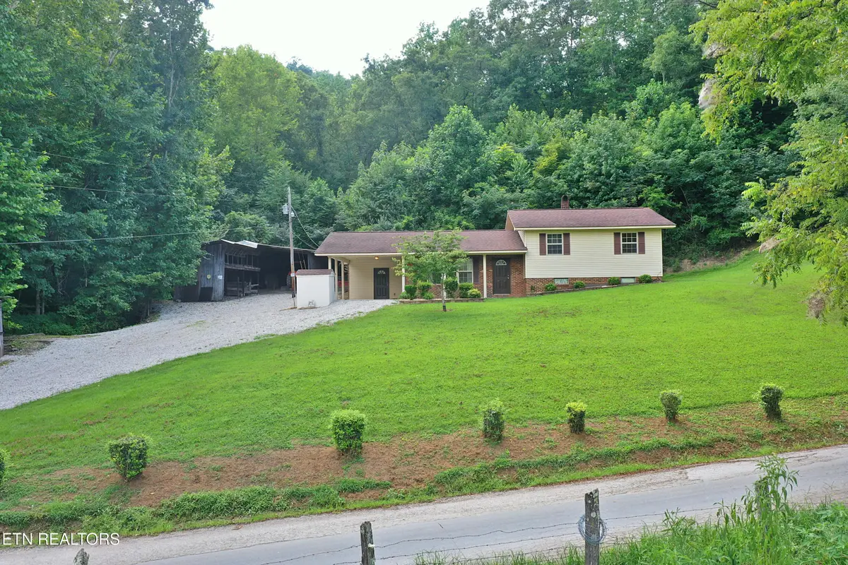 7914 Brimstone Rd, Robbins, TN 37852 - #1