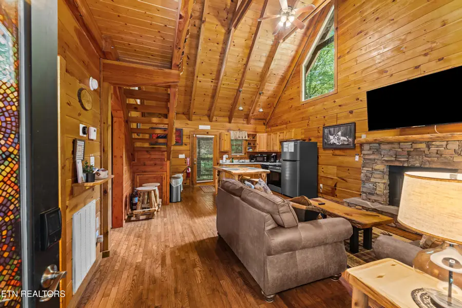 1060 Sunrise Blvd, Sevierville, TN 37862 - #3