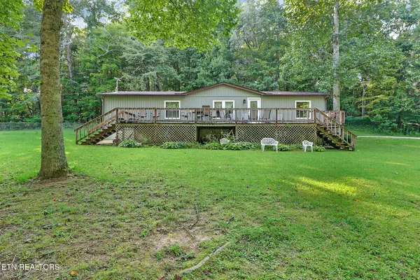 2272 Midway Rd, Crossville, TN 38572