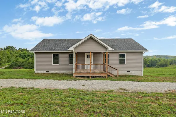 1081 Old Sunbright Rd, Jamestown, TN 38556