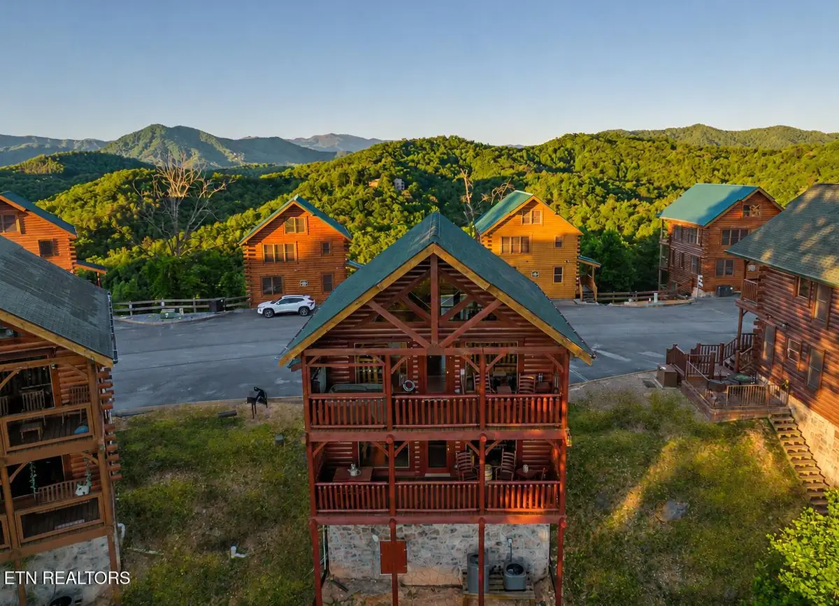 2819 White Oak Ridge Lane, Sevierville, TN 37862 - #1