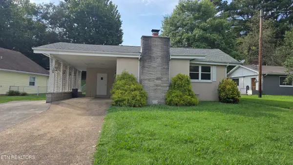 124 S Purdue Ave, Oak Ridge, TN 37830