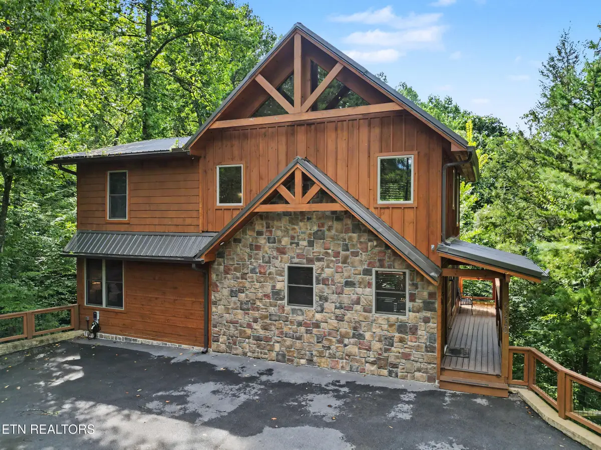 5230 Riversong Way, Sevierville, TN 37876 - #1