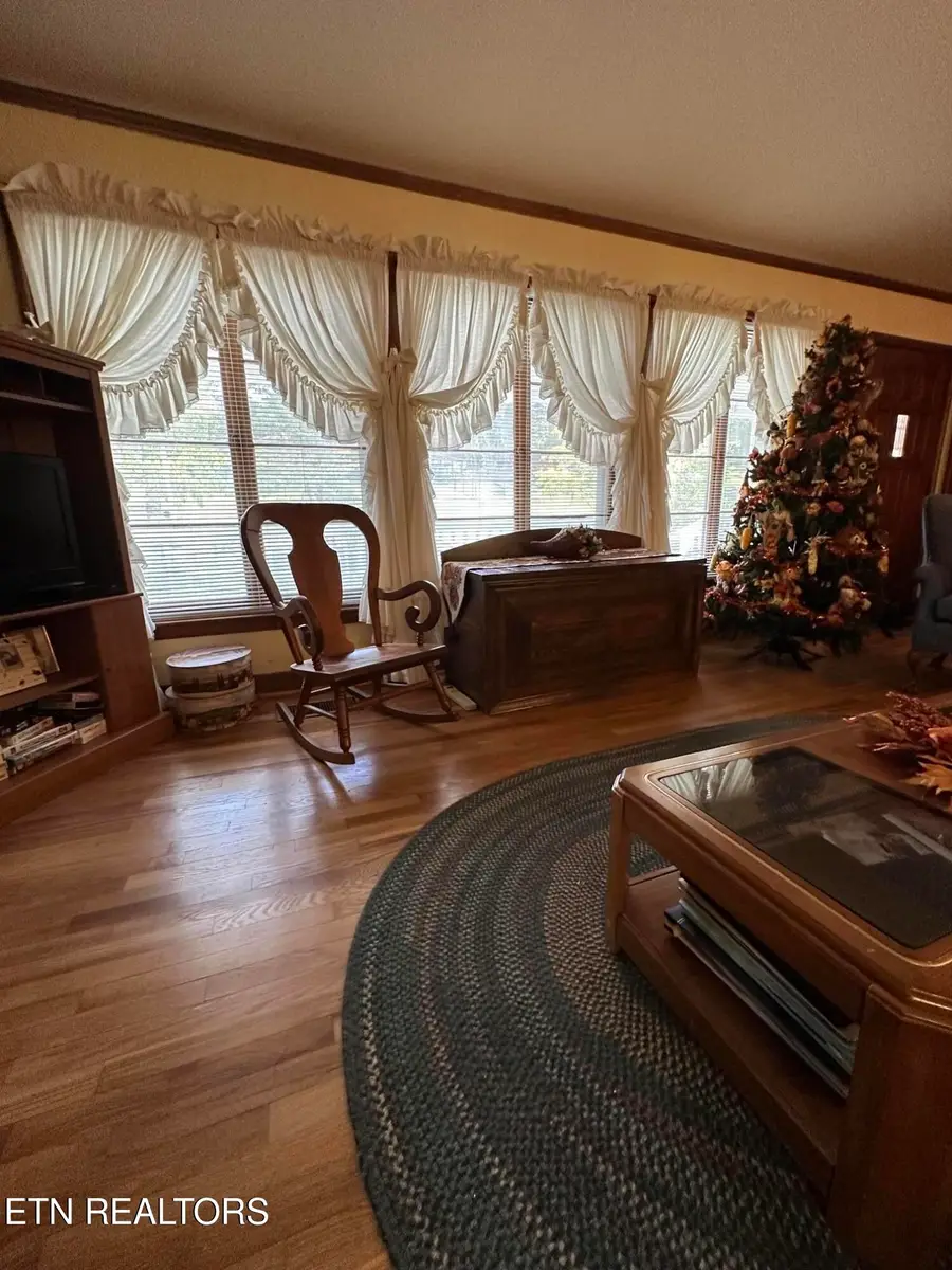 6016 Kaywood Rd, Knoxville, TN 37920 - #3