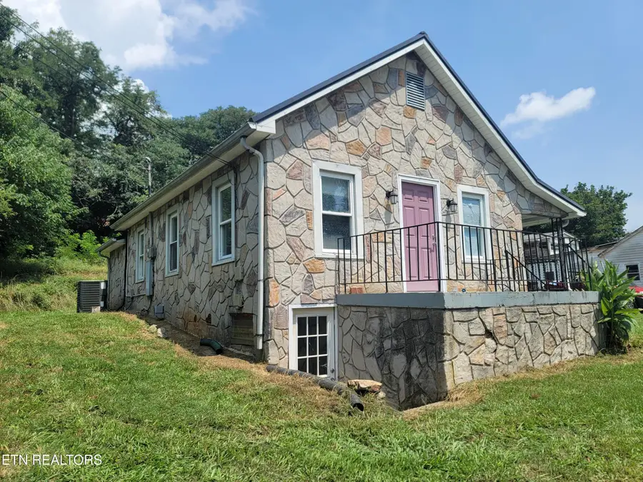 724 W Rhoten St, Jefferson City, TN 37760 - #2