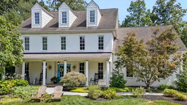 912 Vista Oaks Lane, Knoxville, TN 37919