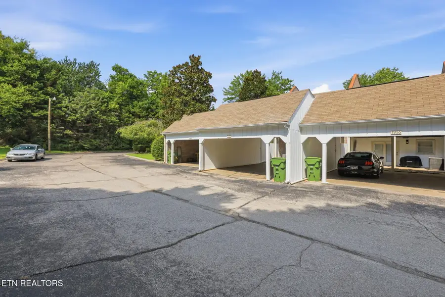 1954 Sequoyah Ave, Maryville, TN 37804 - #3
