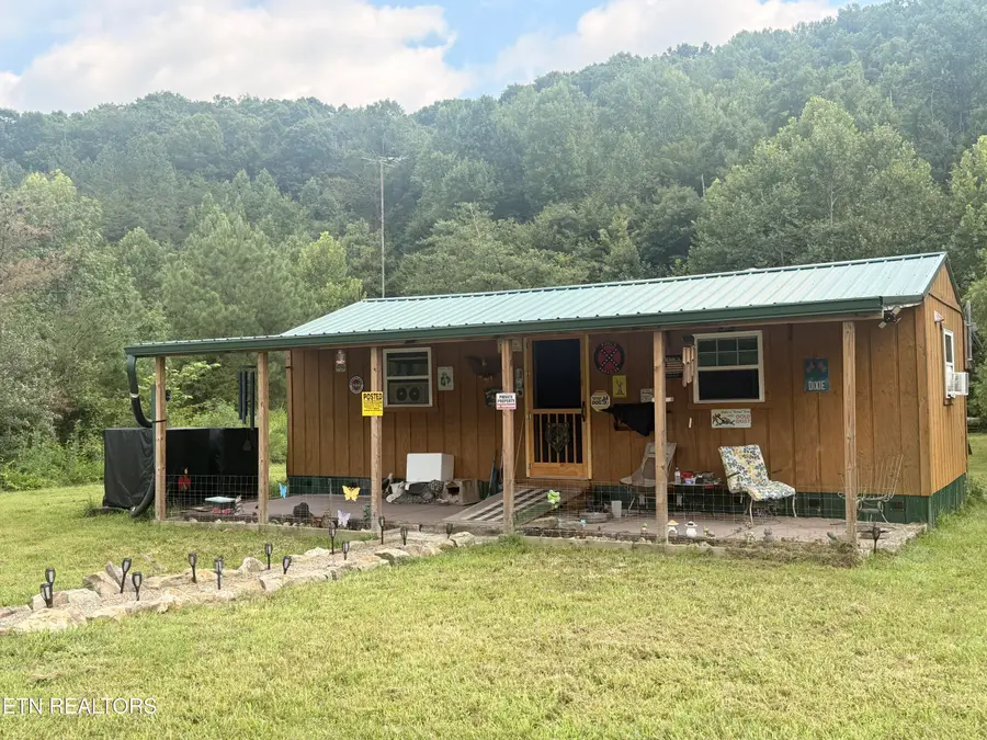 2704 Westbourne Rd, Duff, TN 37729 - #2