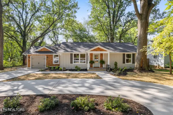 3044 Kenilworth Lane, Knoxville, TN 37917