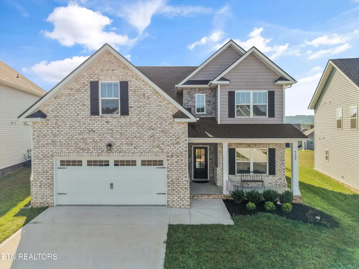 4508 Peace Bell Ave, Powell, TN 37849 - #1