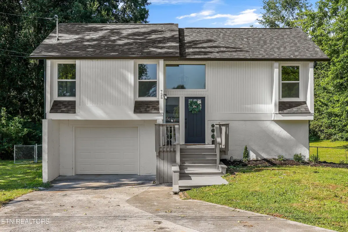 725 Hidden Valley Rd, Knoxville, TN 37923 - #1