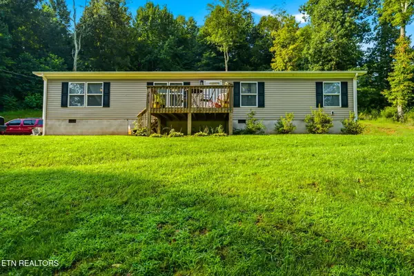 7812 Stagecoach Rd, Whitesburg, TN 37891
