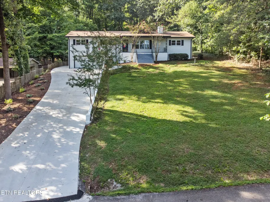 3205 Mount Vernon Drive, Knoxville, TN 37920 - #2