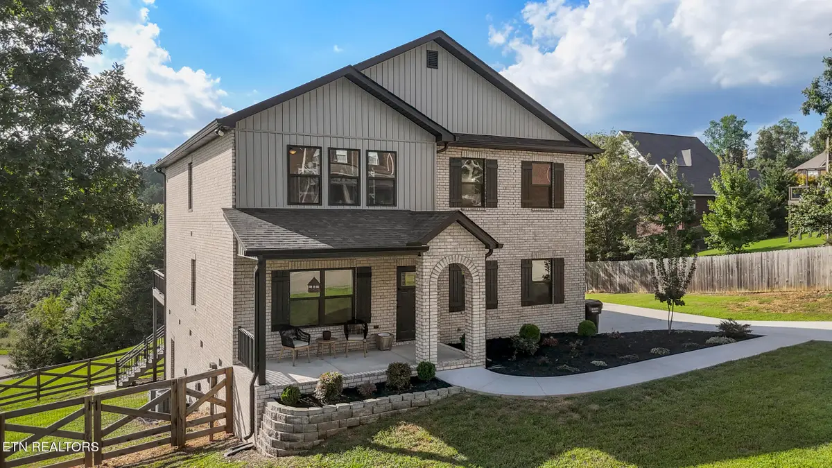 1007 Crown Ridge Lane, Powell, TN 37849 - #1
