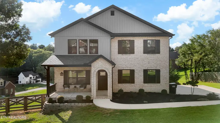 1007 Crown Ridge Lane, Powell, TN 37849 - #2