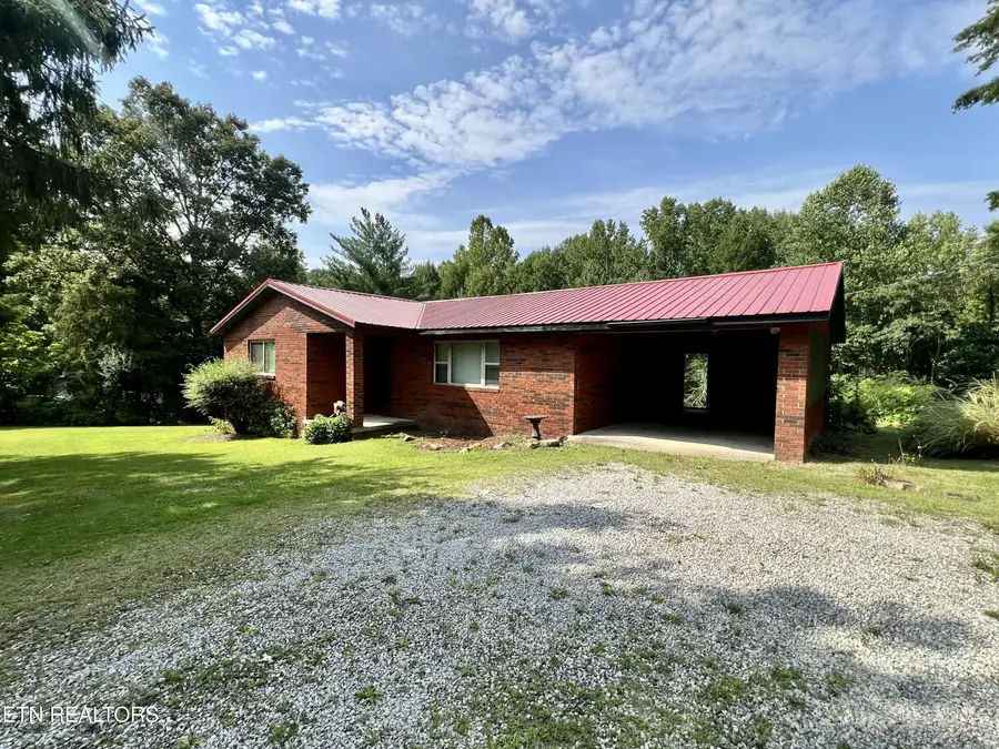 160 Duncan Rd, Helenwood, TN 37755 - #2