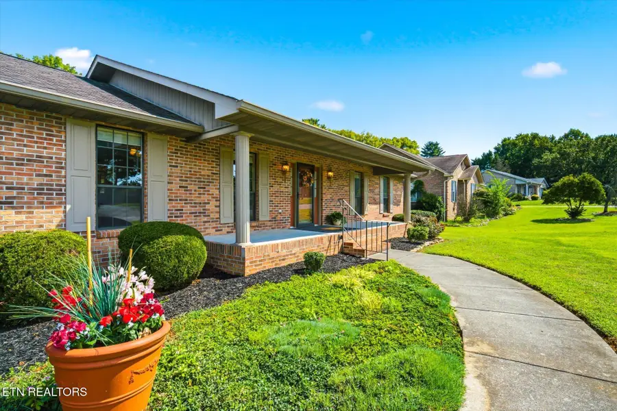 855 Westgate Drive, Alcoa, TN 37701 - #3
