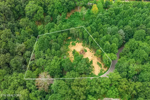 630 Circle Drive, Harriman, TN 37748