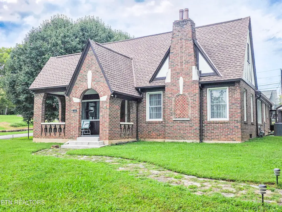 308 Clifton Heights Rd, Newport, TN 37821 - #2