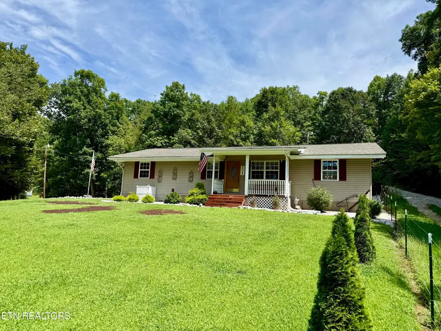 531 Winona Rd, Huntsville, TN 37756 - #2