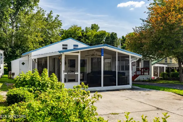 572 Flamingo Circle, Townsend, TN 37882