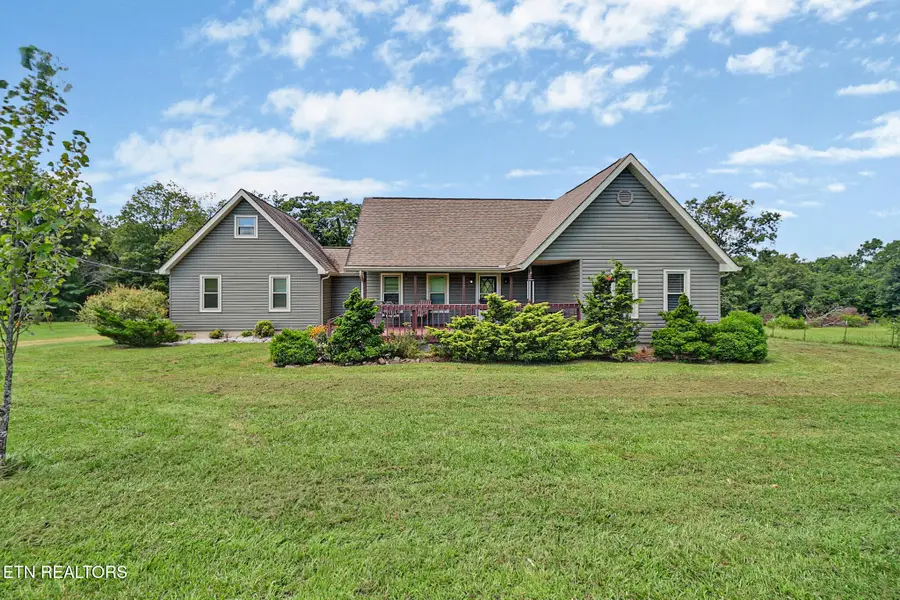 7526 Dunbar Rd, Crossville, TN 38572 - #3