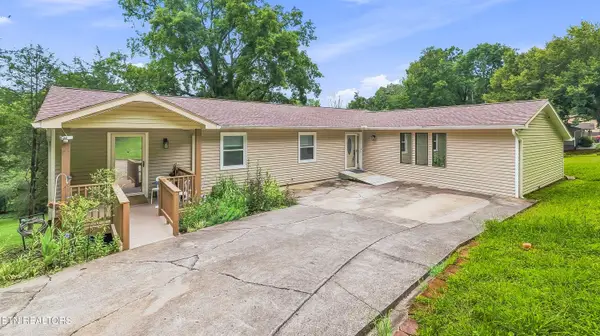 105 Trenton Drive, Oak Ridge, TN 37830