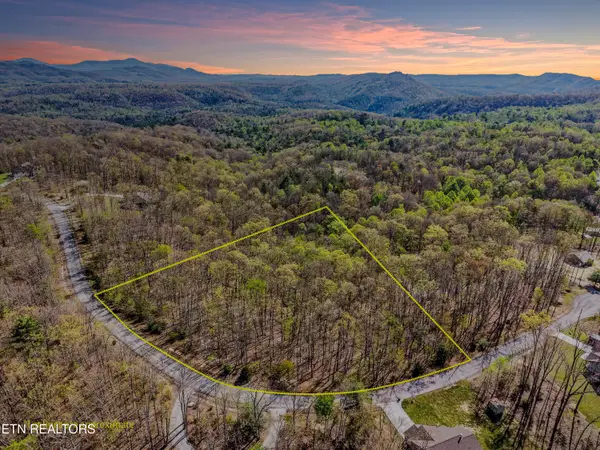 313 Green Ridge Place, Harriman, TN 37748