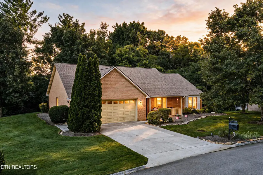 3541 Greywolfe Drive, Knoxville, TN 37921 - #3