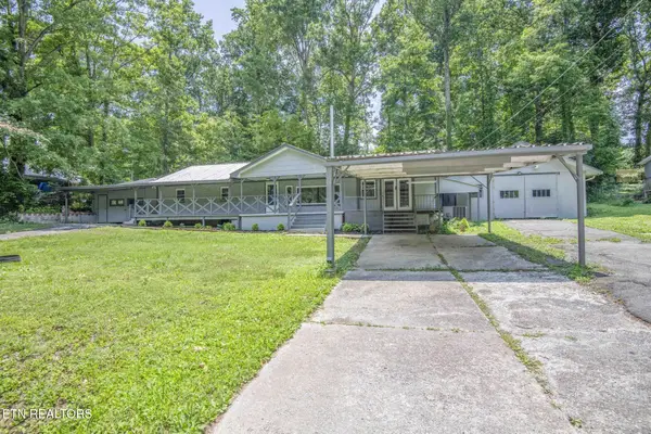 1037 Foust Carney Rd, Powell, TN 37849