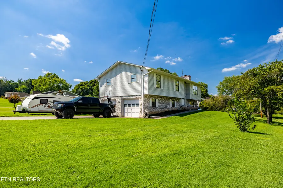 521 Deerfield Circle, Maryville, TN 37804 - #3