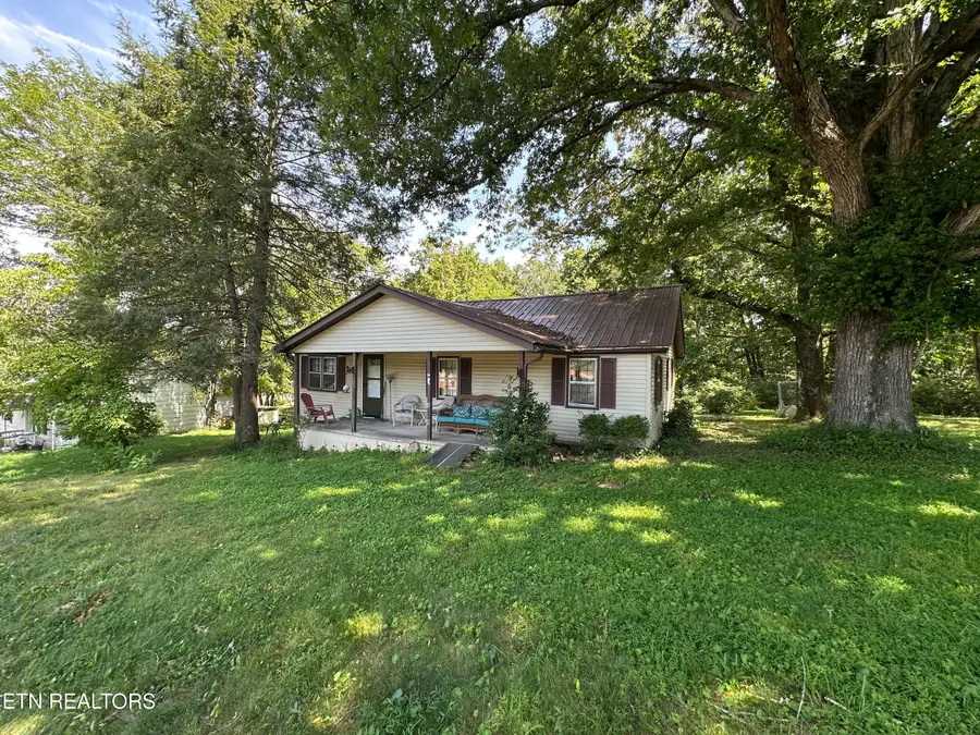 160 Ivy Ave, Crossville, TN 38555 - #2