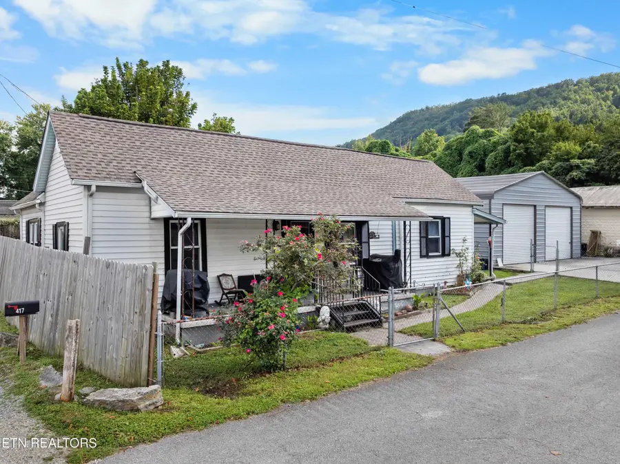 417 E 3rd St, Rocky Top, TN 37769 - #3