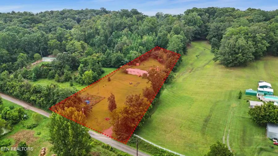 1040 Old Solomon Ferry Rd, Newport, TN 37821 - #2