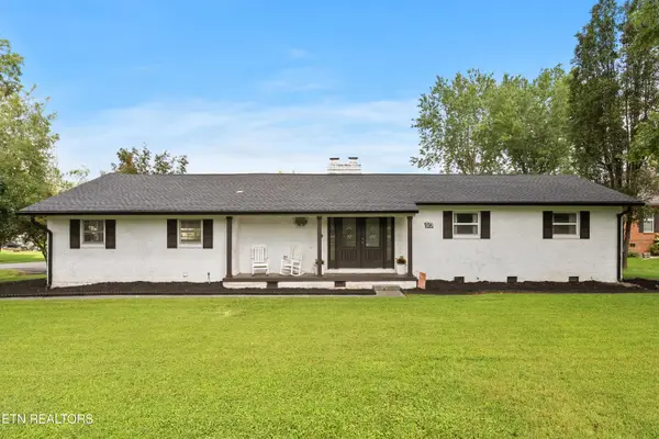 913 W Beaver Creek Drive, Powell, TN 37849