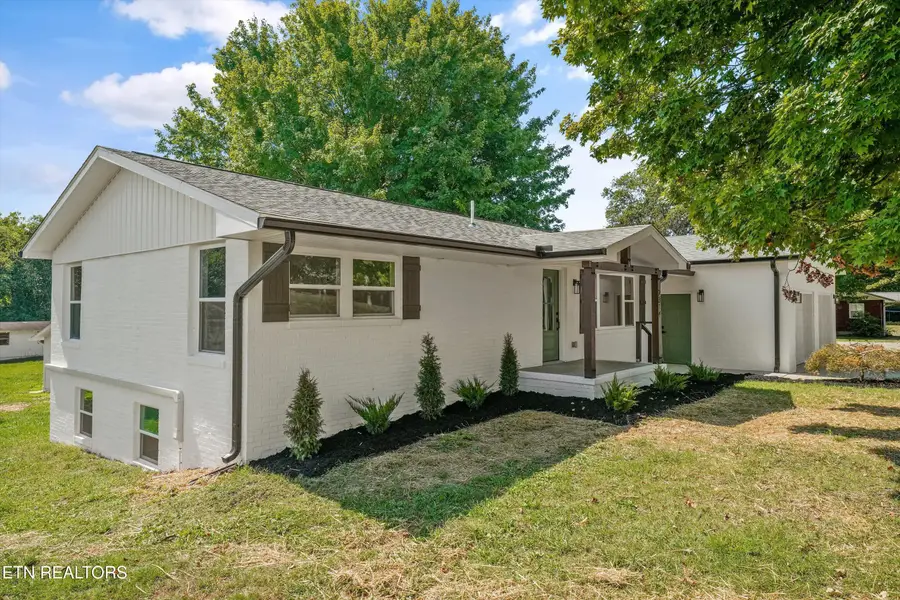 2314 Martel Rd, Lenoir City, TN 37772 - #2
