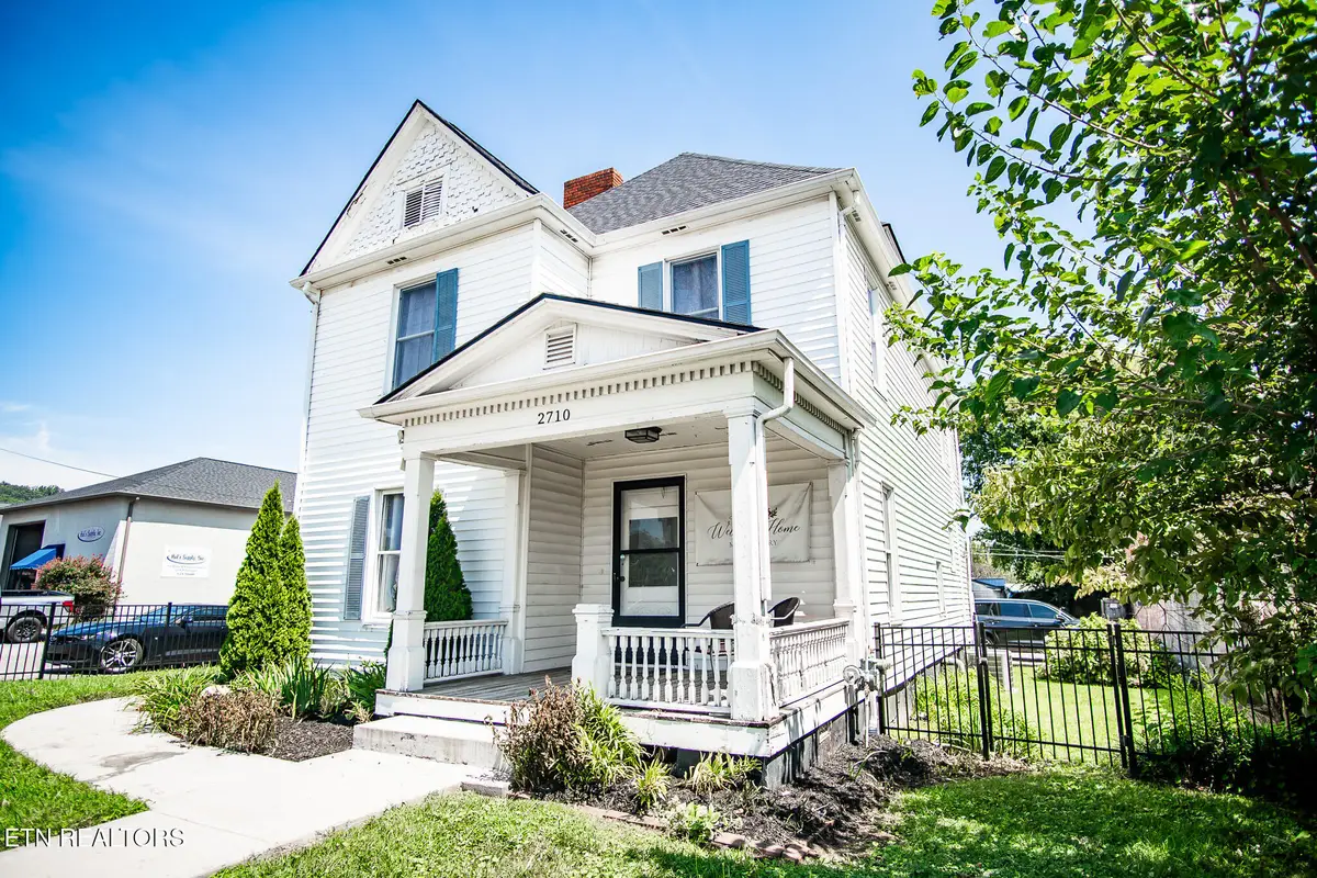 2710 N Central St, Knoxville, TN 37917 - #1