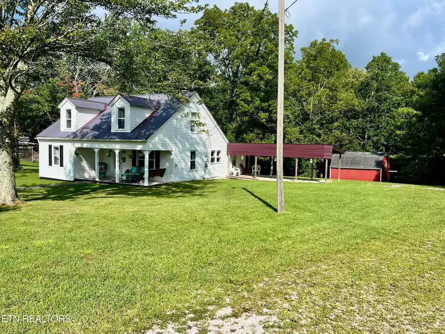 1222 Deer Lodge Hwy, Sunbright, TN 37872 - #3