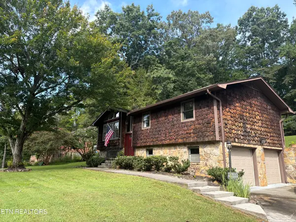 1015 Buckthorn Drive, Knoxville, TN 37912
