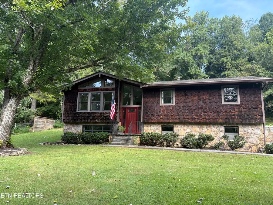 1015 Buckthorn Drive, Knoxville, TN 37912 - #2